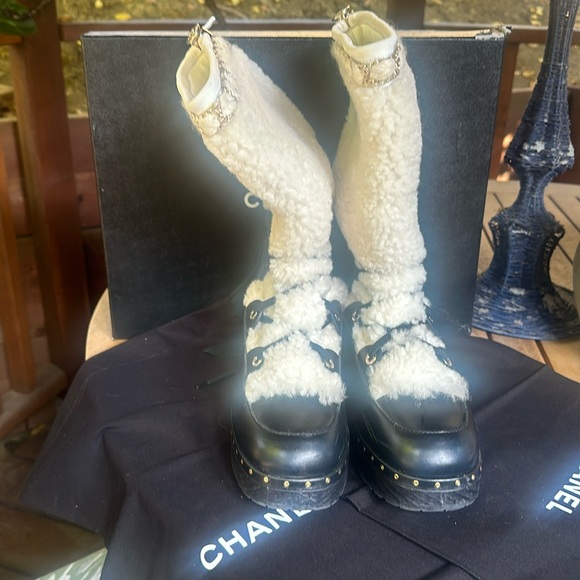 CHANEL Shearling Chain Studded CC High Boots - Picture 2 of 16